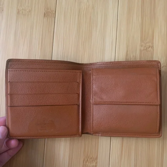 Louis Vuitton Monogram men wallet